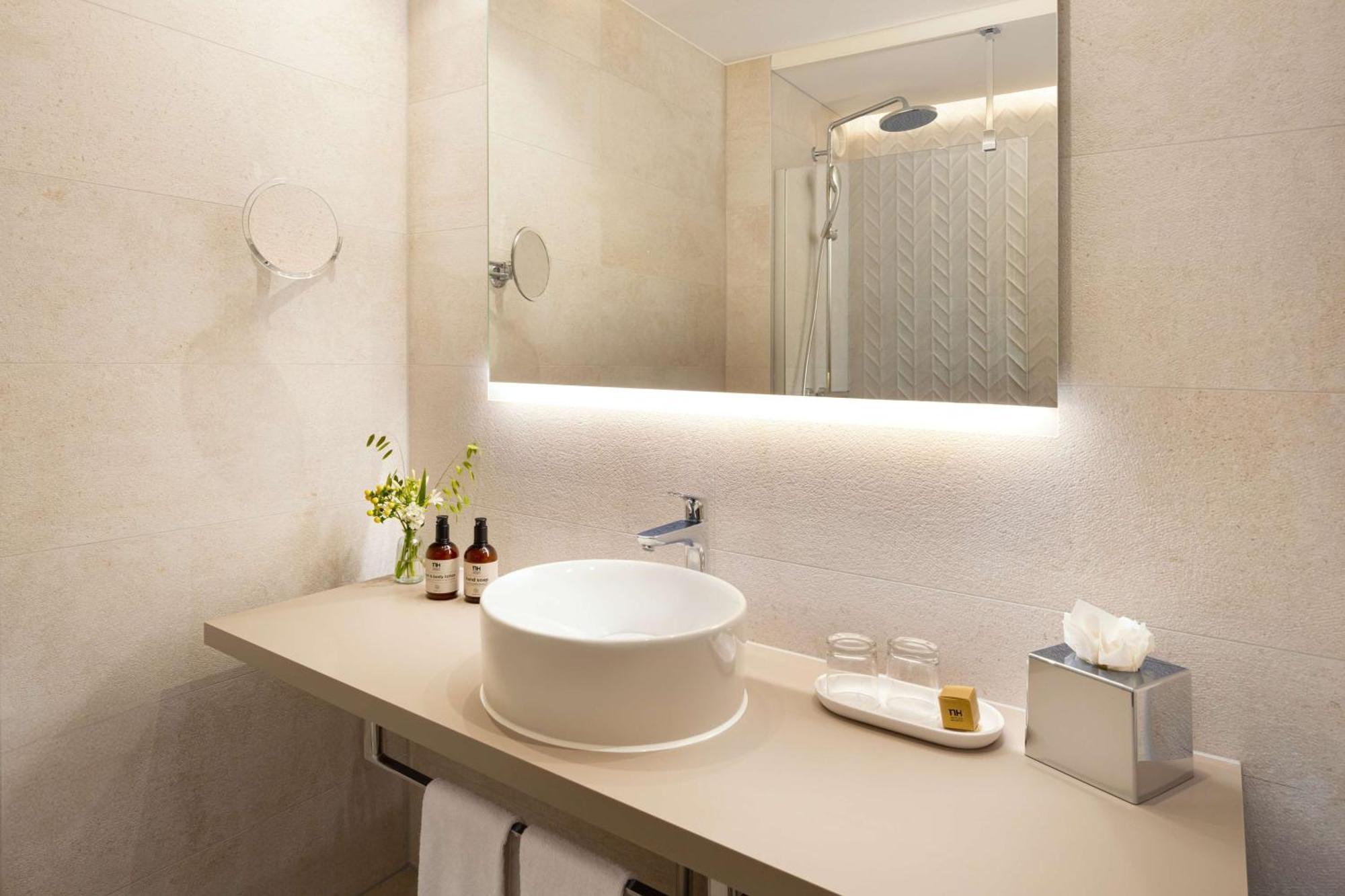 Standard Twin Room,1681712025:JPEG